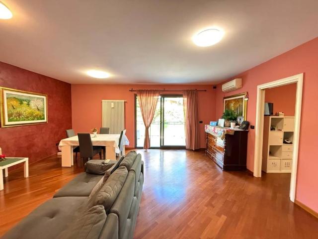 Villa Indipendente in vendita a Rancitelli, Pescara
