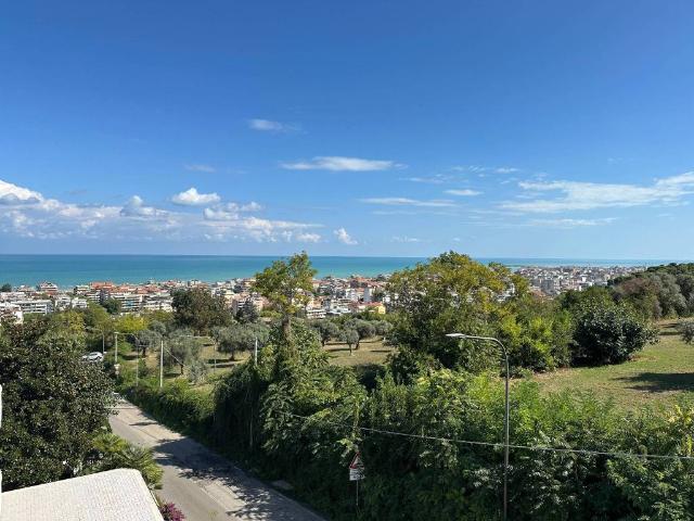 Villa Indipendente in vendita a Pescara Colli, Pescara