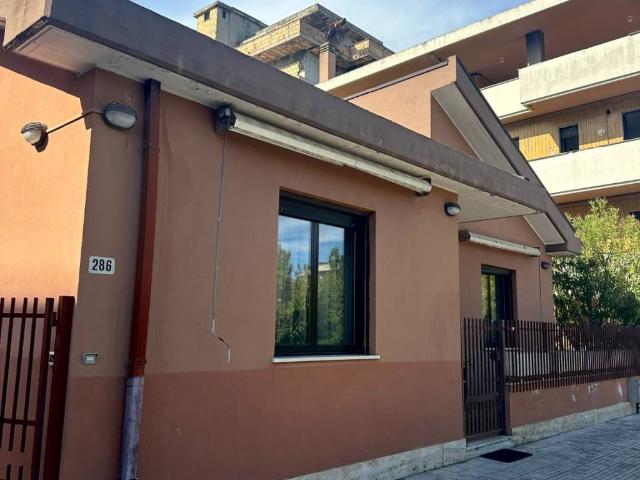 Villa Indipendente in vendita a Pescara, Abruzzo