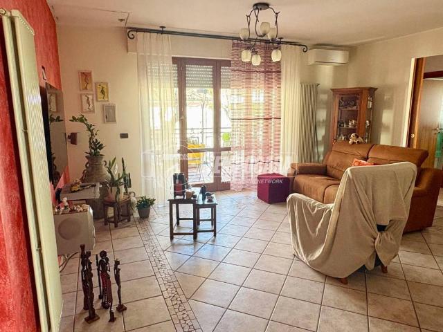 Villa Indipendente in vendita a Pescara Colli, Pescara