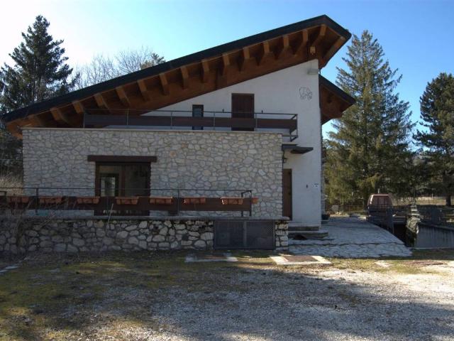 Villa Indipendente in vendita a Pescasseroli, Abruzzo