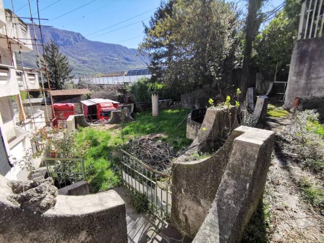 Villa Indipendente in vendita a Pescate, Lombardia
