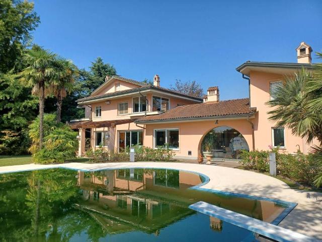 Villa Indipendente in vendita a San Bovio, Peschiera Borromeo