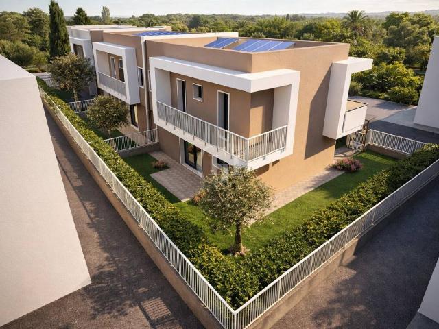 Villa Indipendente in vendita a Peschiera Del Garda, Veneto