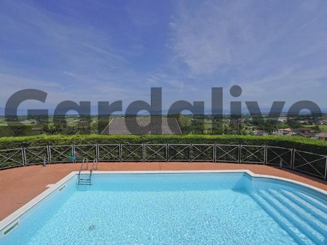 Villa Indipendente in vendita a Boschetti, Peschiera Del Garda