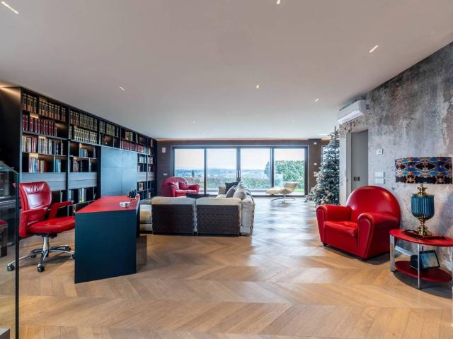 Villa Indipendente in vendita a Dolci, Peschiera Del Garda
