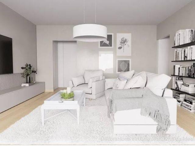 Villa Indipendente in vendita a Peschiera Del Garda, Veneto
