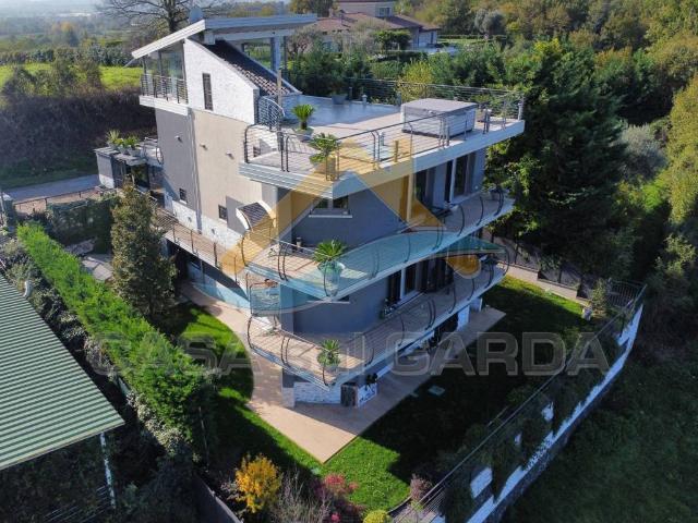 Villa Indipendente in vendita a Broglie, Peschiera del Garda