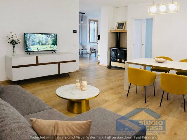 Villa Indipendente in vendita a Dolci, Peschiera Del Garda