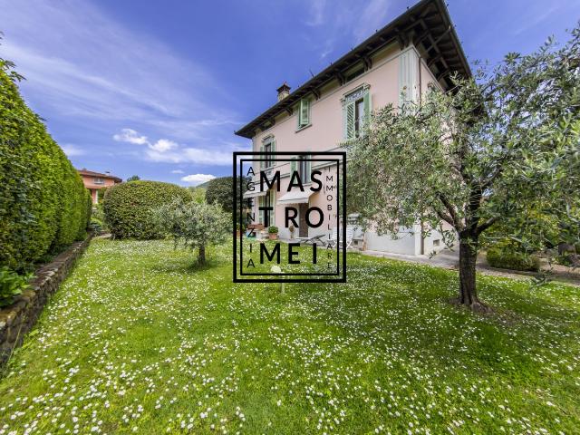 Villa Indipendente in vendita a Uzzano E Castello, Pistoia