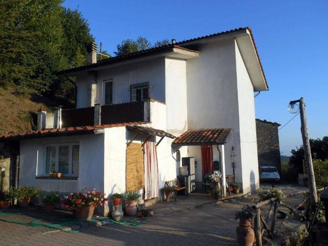 Villa Indipendente in vendita a Uzzano E Castello, Toscana
