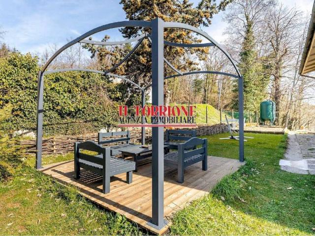 Villa Indipendente in vendita a Uzzano E Castello, Pistoia