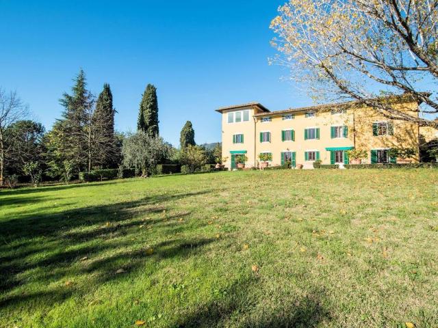 Villa Indipendente in vendita a Uzzano E Castello, Pistoia