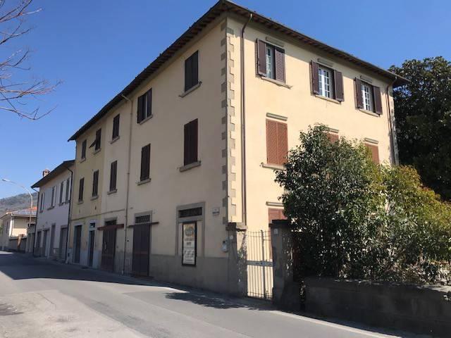 Villa Indipendente in vendita a Uzzano E Castello, Pistoia