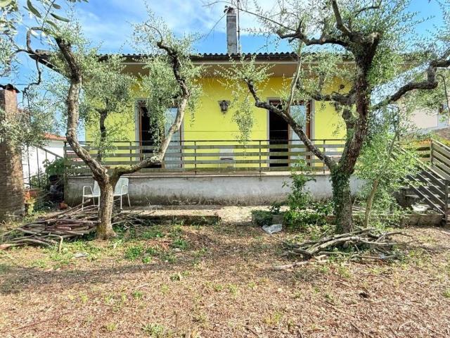 Villa Indipendente in vendita a Uzzano E Castello, Toscana