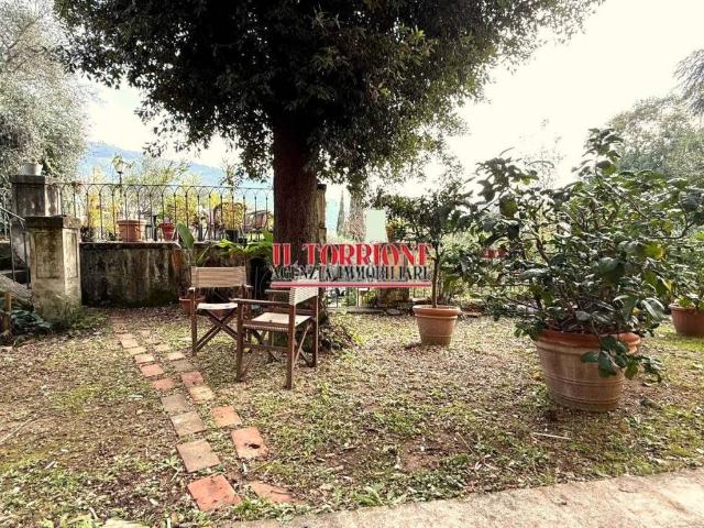 Villa Indipendente in vendita a Uzzano E Castello, Toscana