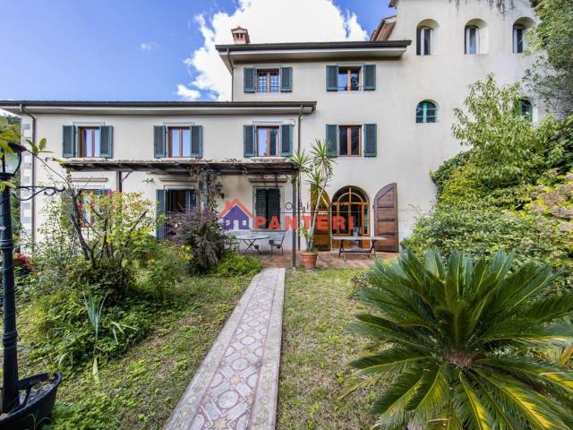 Villa Indipendente in vendita a Collecchio, Uzzano E Castello
