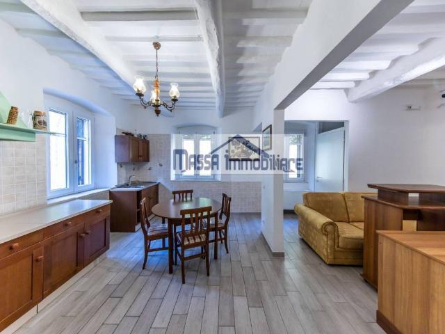 Villa Indipendente in vendita a Uzzano E Castello, Pistoia