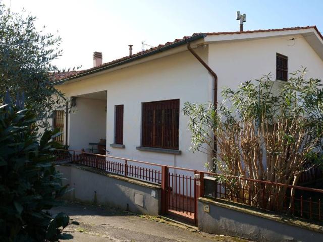 Villa Indipendente in vendita a Collecchio, Uzzano E Castello