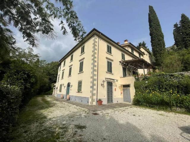 Villa Indipendente in vendita a Uzzano E Castello, Pistoia