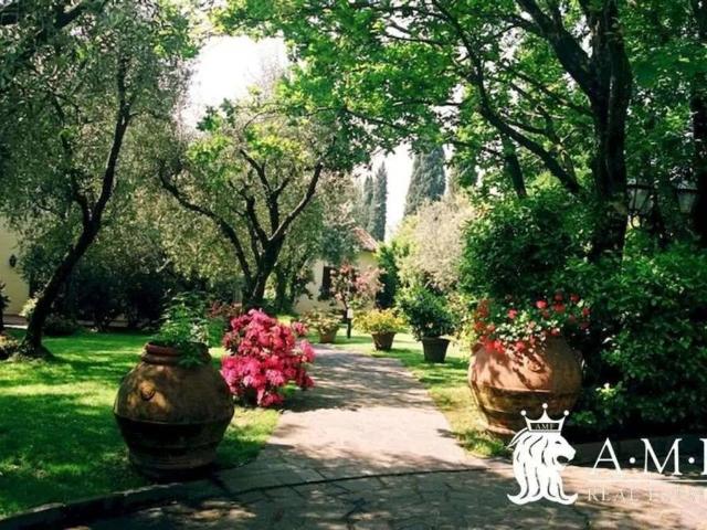 Villa Indipendente in vendita a Macchie di San Piero, Uzzano E Castello