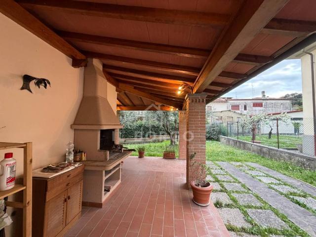 Villa Indipendente in vendita a Collecchio, Uzzano E Castello