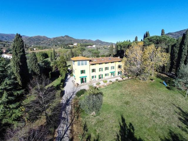 Villa Indipendente in vendita a Uzzano E Castello, Toscana