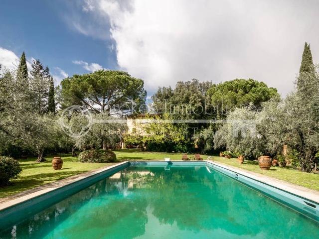 Villa Indipendente in vendita a Uzzano E Castello, Pistoia