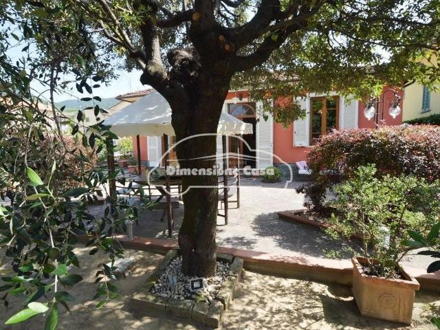 Villa Indipendente in vendita a Uzzano E Castello, Toscana