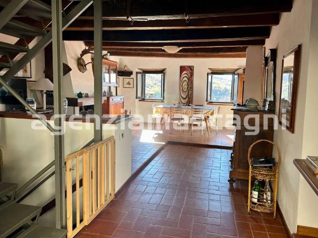 Villa Indipendente in vendita a Uzzano E Castello, Toscana