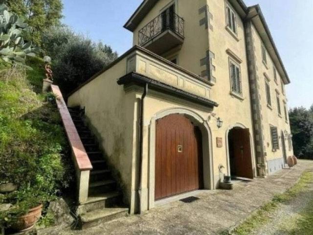 Villa Indipendente in vendita a Collecchio, Uzzano E Castello