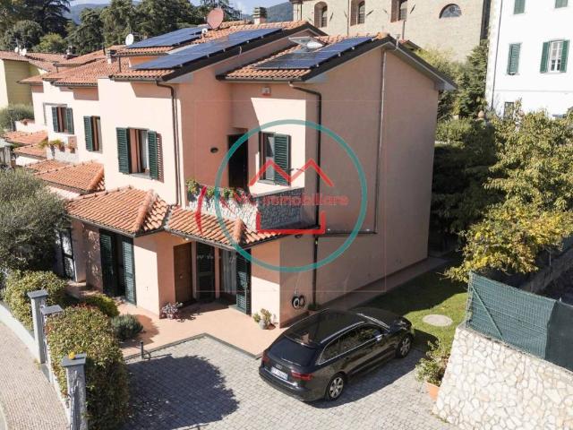 Villa Indipendente in vendita a Uzzano E Castello, Toscana