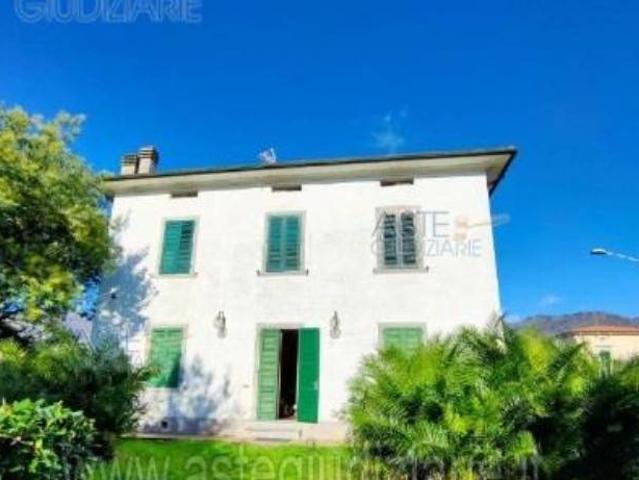 Villa Indipendente in vendita a Uzzano E Castello, Toscana