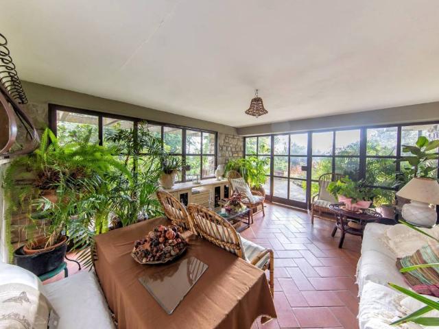 Villa Indipendente in vendita a Uzzano E Castello, Pistoia