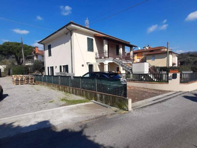 Villa Indipendente in vendita a Ricciano, Uzzano E Castello