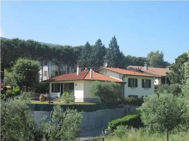 Villa Indipendente in vendita a Uzzano E Castello, Pistoia