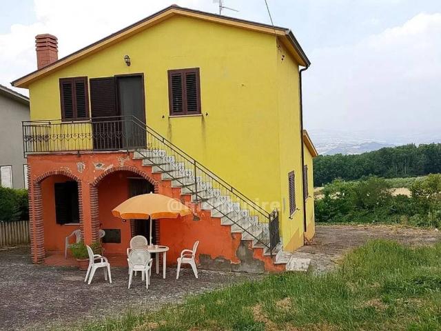 Villa Indipendente in vendita a Pesco Sannita, Campania