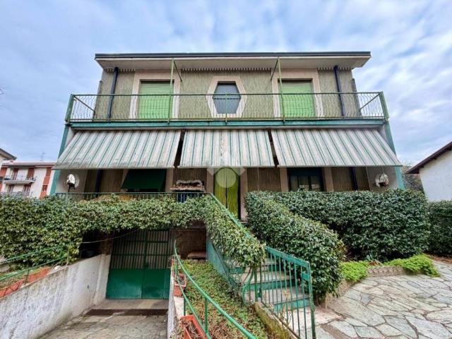 Villa Indipendente in vendita a Pessano Con Bornago, Lombardia