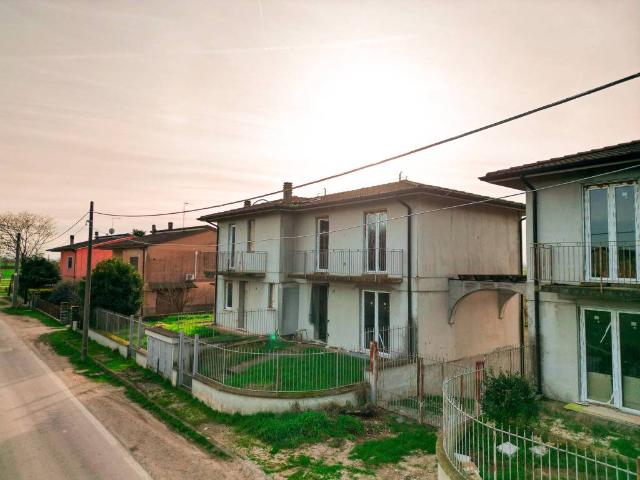 Villa Indipendente in vendita a Pessina Cremonese, Lombardia