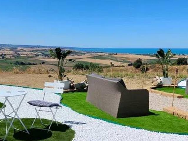 Villa Indipendente in vendita a Petacciato, Molise