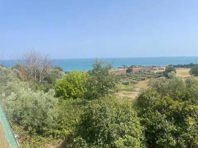 Villa Indipendente in vendita a Petacciato, Molise