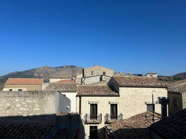 Villa Indipendente in vendita a Petralia Soprana, Sicilia