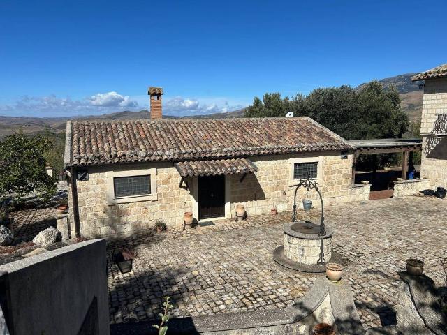 Villa Indipendente in vendita a Blufi, Sicilia