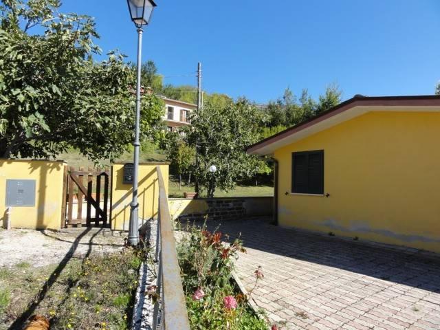 Villa Indipendente in vendita a Petrella Salto, Lazio