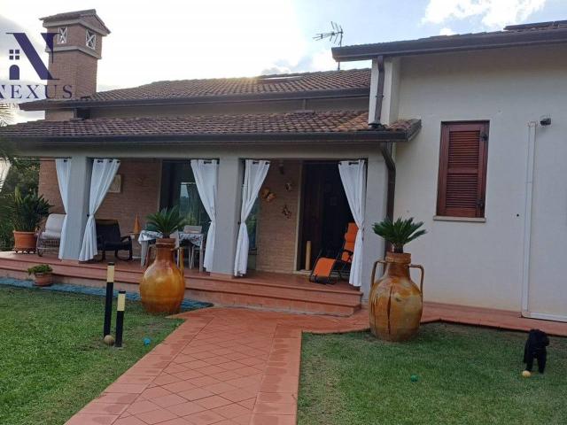 Villa Indipendente in vendita a La Valle, Marche