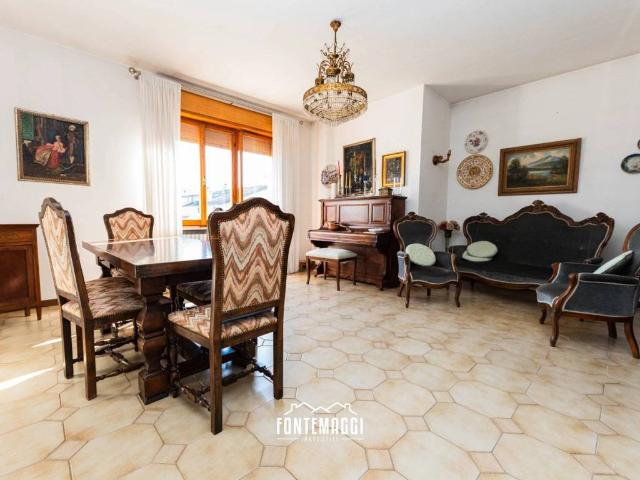 Villa Indipendente in vendita a La Valle, Marche