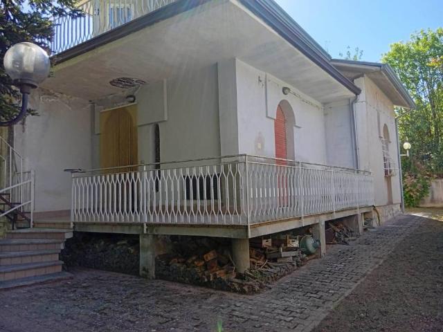 Villa Indipendente in vendita a Tufo, Campania
