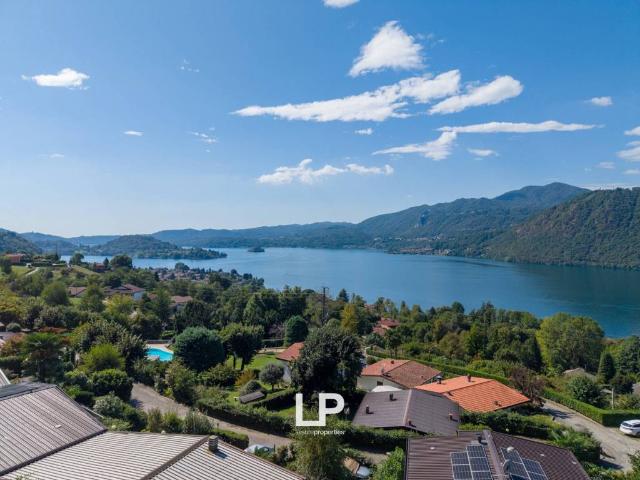 Villa Indipendente in vendita a Pratolungo, Pettenasco