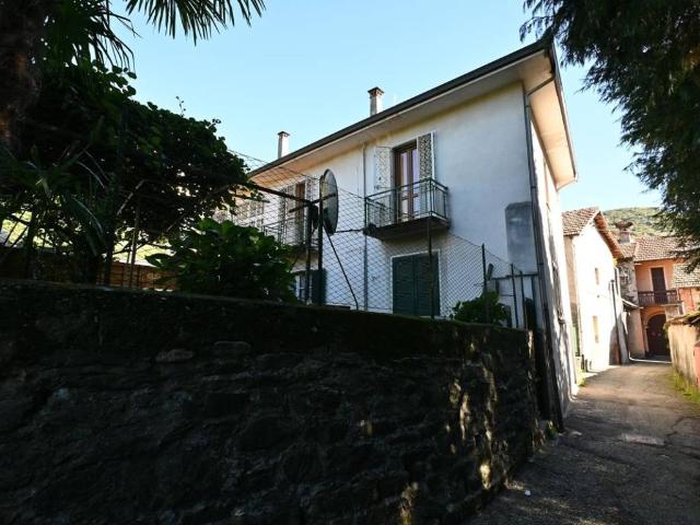 Villa Indipendente in vendita a Piemonte, Novara