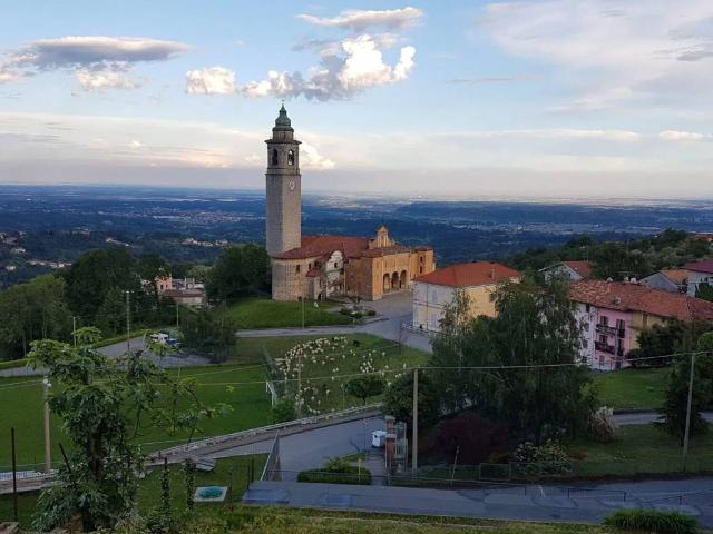 Villa Indipendente in vendita a Piemonte, Biella